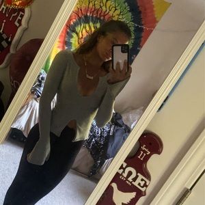 Prettylittlething grey top